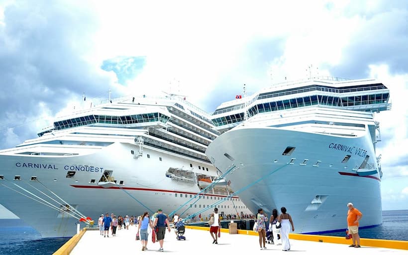 TravelSecure - Reiseblog: Kreuzfahrtschiff im Hafen