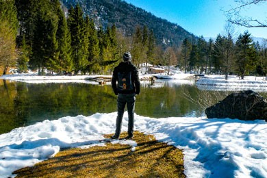 Wandern im Herbst: Boden rutschig oder vereist